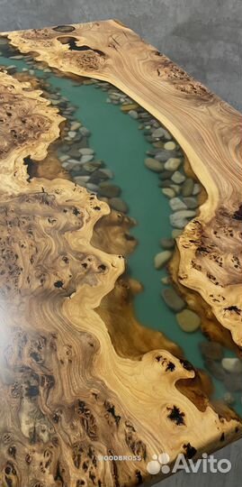 Стол из Эпоксидной смолы и массива дерева от произ