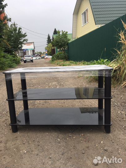 Стеклянная тумба под тв