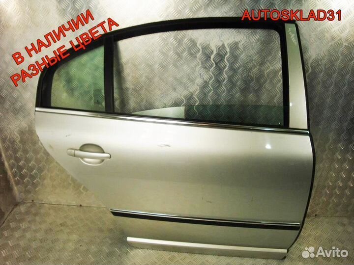 Дверь задняя правая голая Skoda Superb 3U5833052B