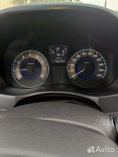 Hyundai Solaris 1.6 AT, 2011, 185 500 км