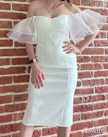 Платье футляр вечернее свадебное белое