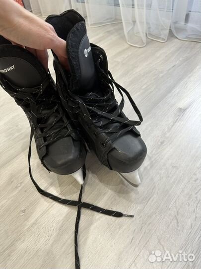 Коньки хоккейные детские 37 размер