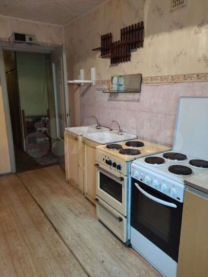 Комната 13 м² в 5-к., 4/9 эт.