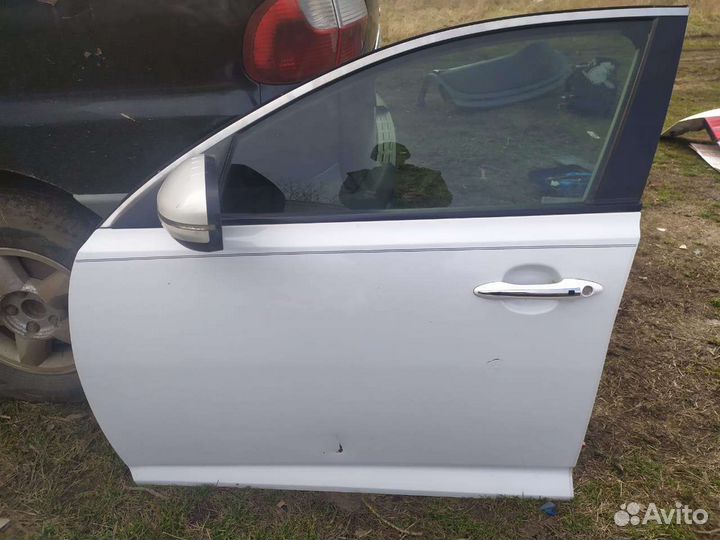 Дверь передняя левая kia optima 3 2012 (белая )