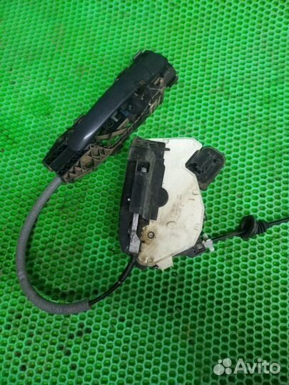 Замок двери задний правый Volkswagen Polo V CFN