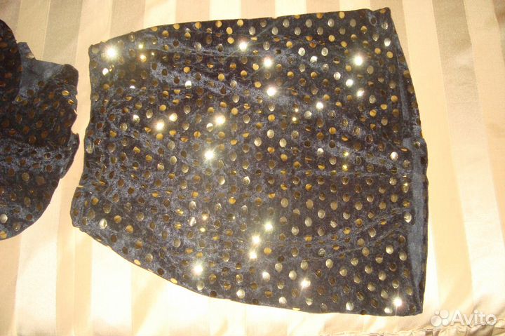 Продам костюм нарядный