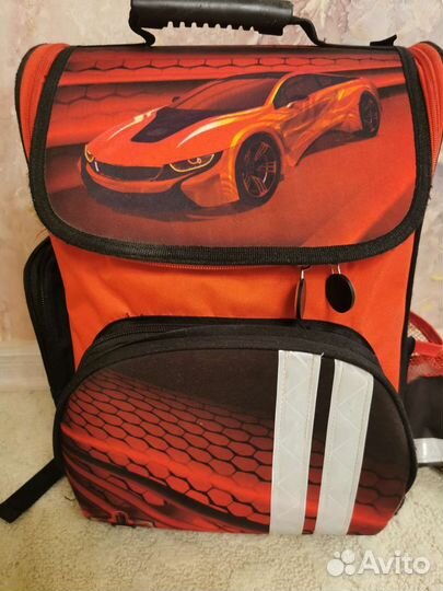 Ранец школьный для мальчика в отличном состоянии