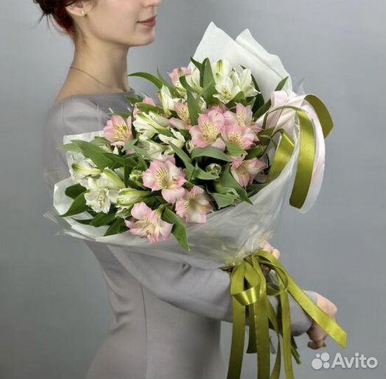 Букет альстромерия