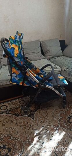 Прогулочная коляска