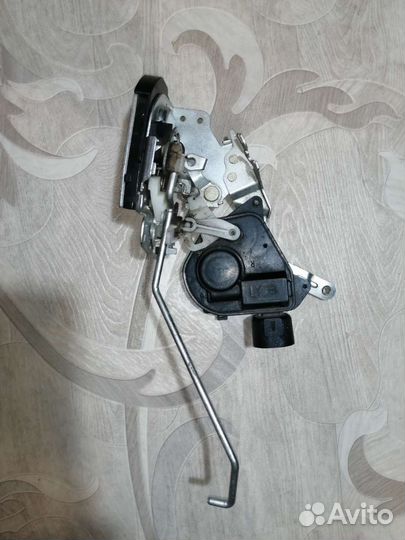 Замок передней правой двери лифан х60