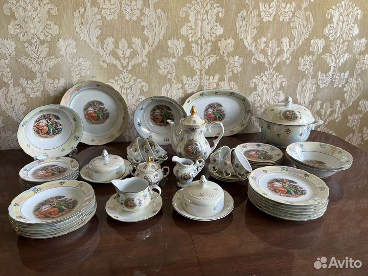 Набор столовой посуды на 12 персон