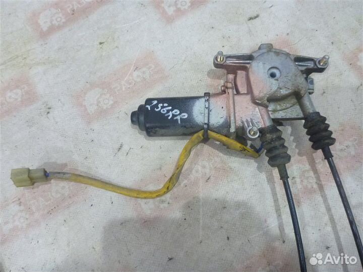 Стеклоподъемник задний правый Kia Avella седан B5