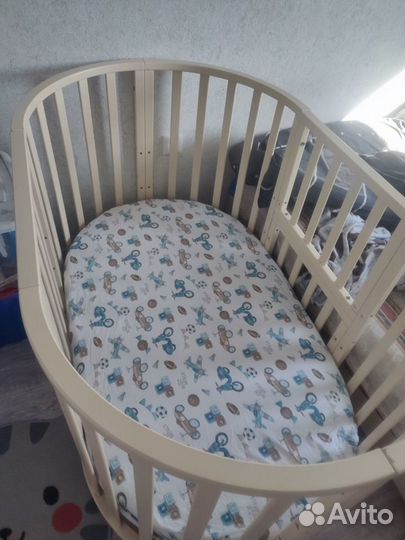 Детская кроватка с маятником круглая/овальная