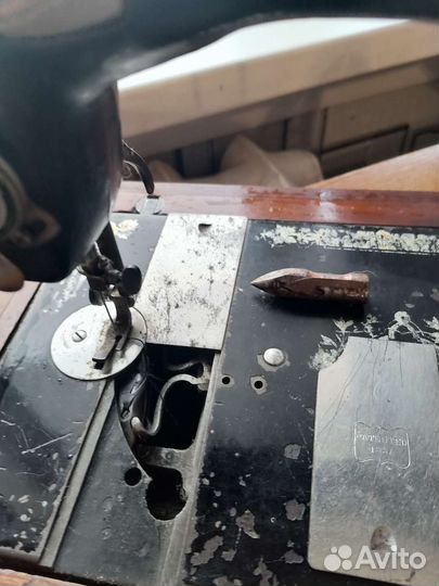 Швейная машина Singer