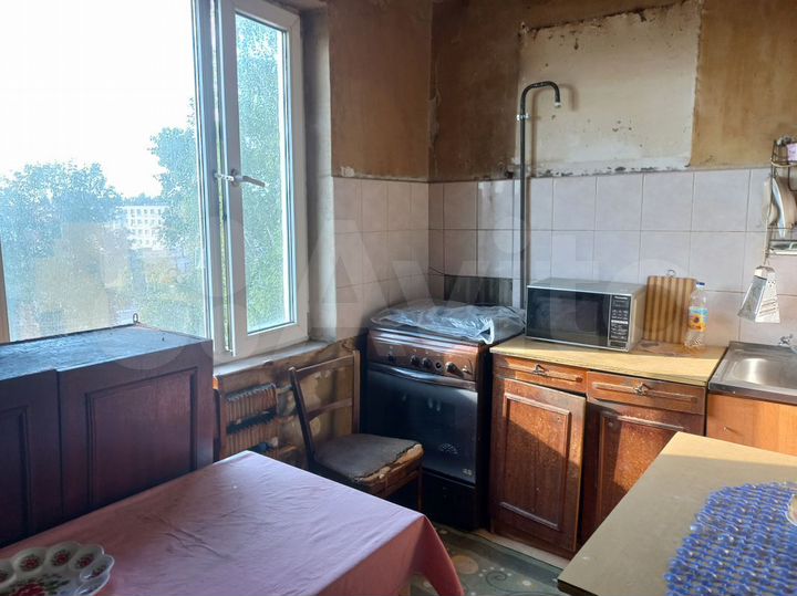 Комната 8 м² в 4-к., 5/5 эт.