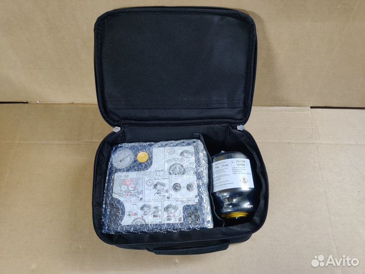 Насос, компрессор для колёс штатный комплект