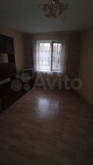 Комната 14,1 м² в 4-к., 1/9 эт.