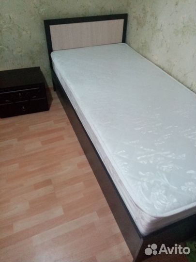 Кровать