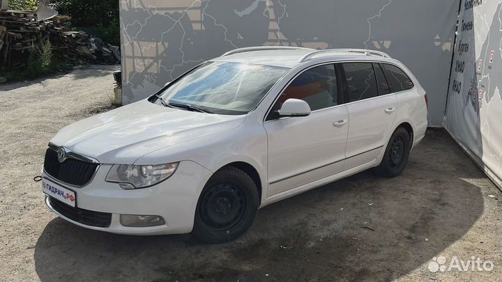 Трубка кондиционера Skoda Superb (3T) 1K0820743FP