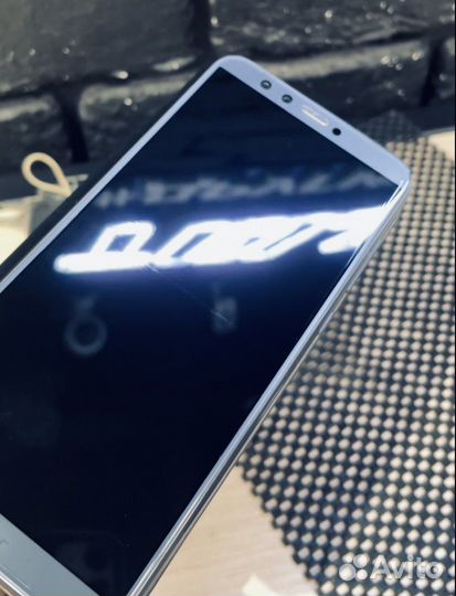 Гидрогелевые противоударные плёнки на смартфон