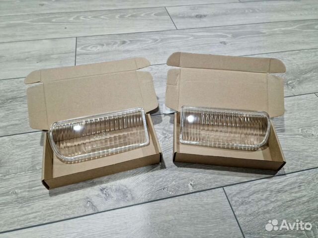 Стекло противотуманной фары (L/R) Audi 100 C4