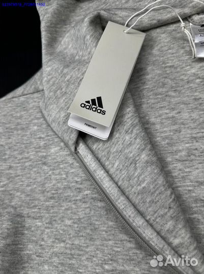 Спортивный костюм Adidas