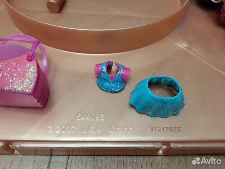 Полусфера LOL с набором кукол и их вещей, оригинал