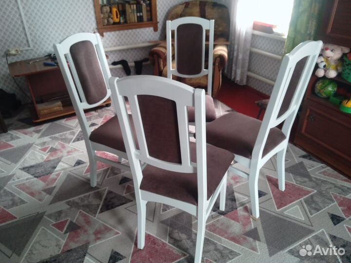 Стулья, столы