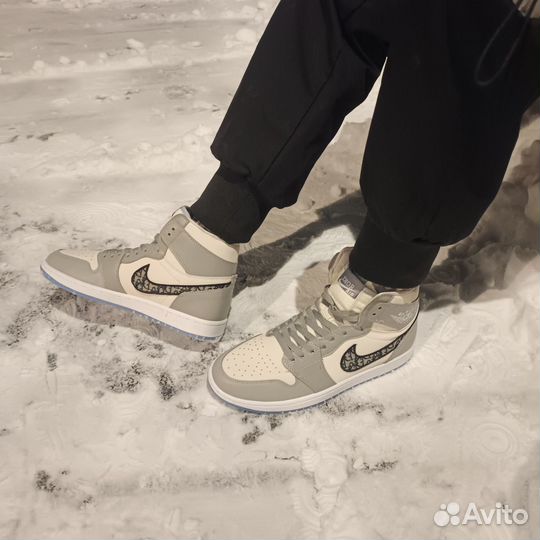 Зимние Nike Air Jordan 1 High x Dior 44 EU