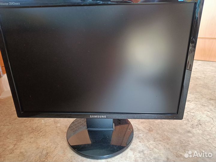 Монитор Samsung SyncMaster 2043NWX