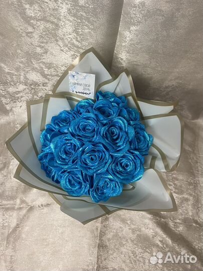 Букет из атласных роз