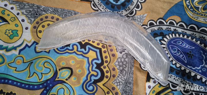 Стекло фары на мопед Suzuki lets