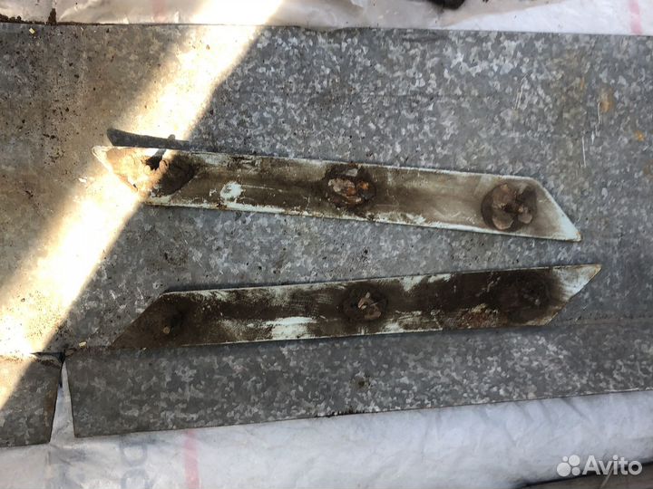 Молдинги газ-21 Волга