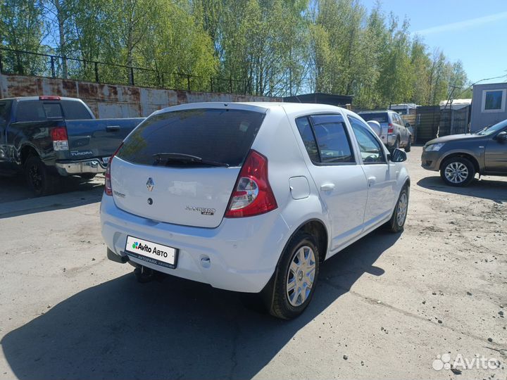 Renault Sandero 1.6 AT, 2011, 118 500 км