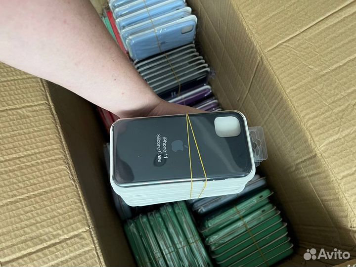 Чехлы силиконовые iPhone 11/13