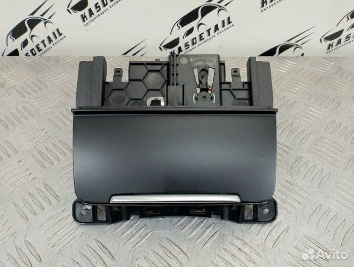 Пепельница Audi A4 B8 1.8 CDH 2010