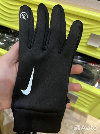 Перчатки nike