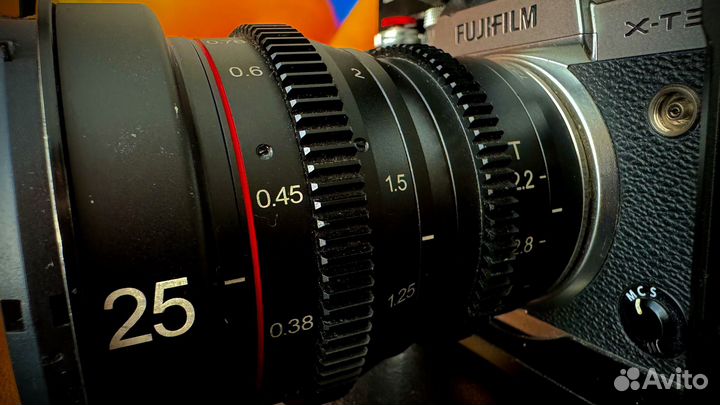 Объектив Meike 25mm T2.2 Cine Lens для Fujifilm