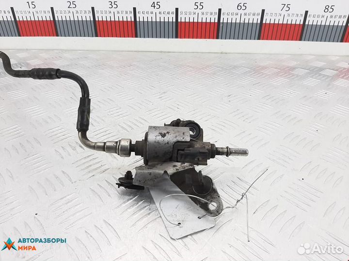 Насос топливный Ford Galaxy 2 рест. 2012 1681994