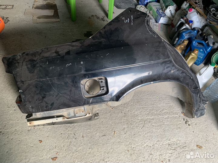 Заднее крыло BMW 5 e34