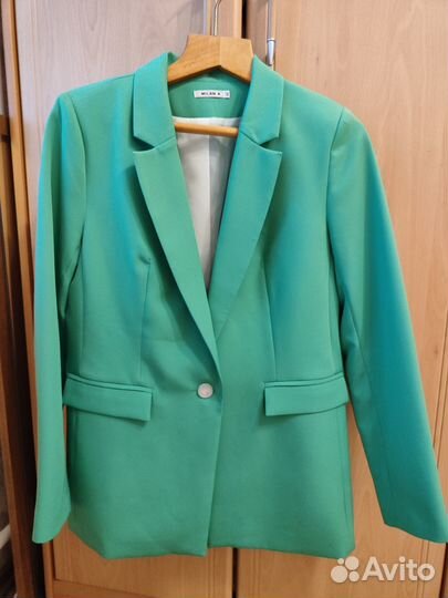 Продам женский пиджак, размер 46