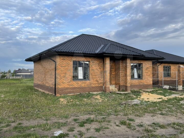 Дом 96 м² на участке 5 сот.