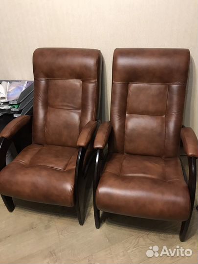 Перетяжка мягкой мебели, офисных кресел