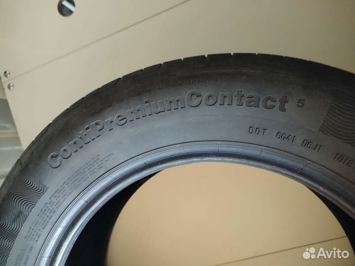 Continental ContiPremiumContact 5 225/60 R17 99V