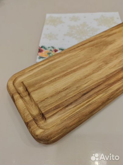 Небольшая сервировочная доска из массива дуба