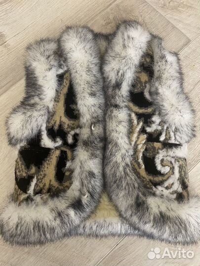 Жилетка и тапочки 1-2 года