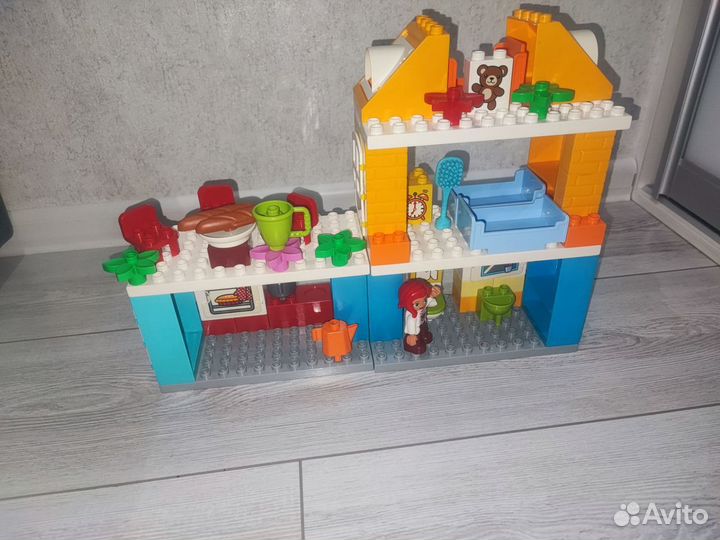 Lego duplo семейный дом + пиццерия