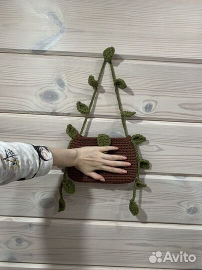 Дизайнерская вязаная лесная сумка