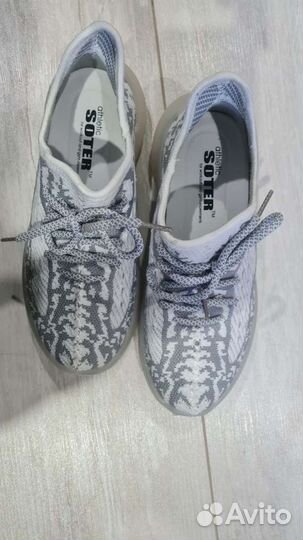 Кроссовки детские