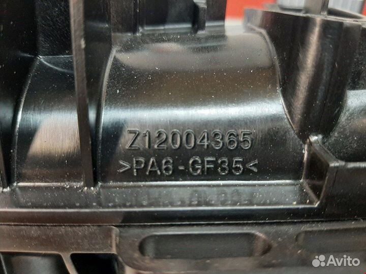 Коллектор впускной BMW 5-Series/M5